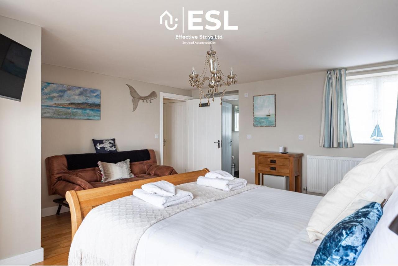 Beautiful En Suite 5 Bedroom Home With Sea Views Нью-Ки Экстерьер фото